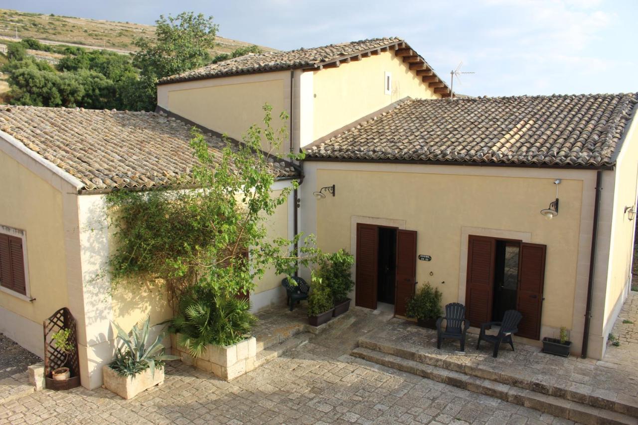 Agriturismo Tenuta Margitello Comiso Luaran gambar
