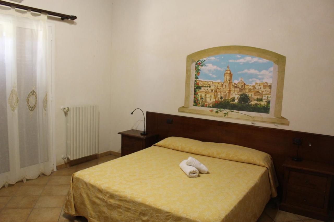 Agriturismo Tenuta Margitello Comiso Luaran gambar